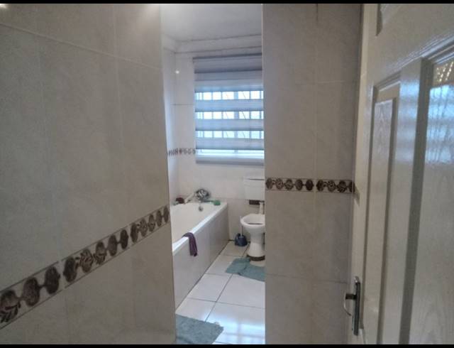 4 BEDROOM FREEHOLD FOR SALE IN VOSLOORUS EXT 10